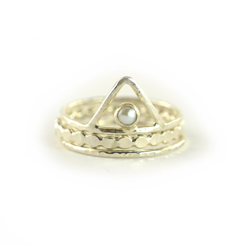 Size 5.5 / Hammered Triangle Pearl Ring Set of 3